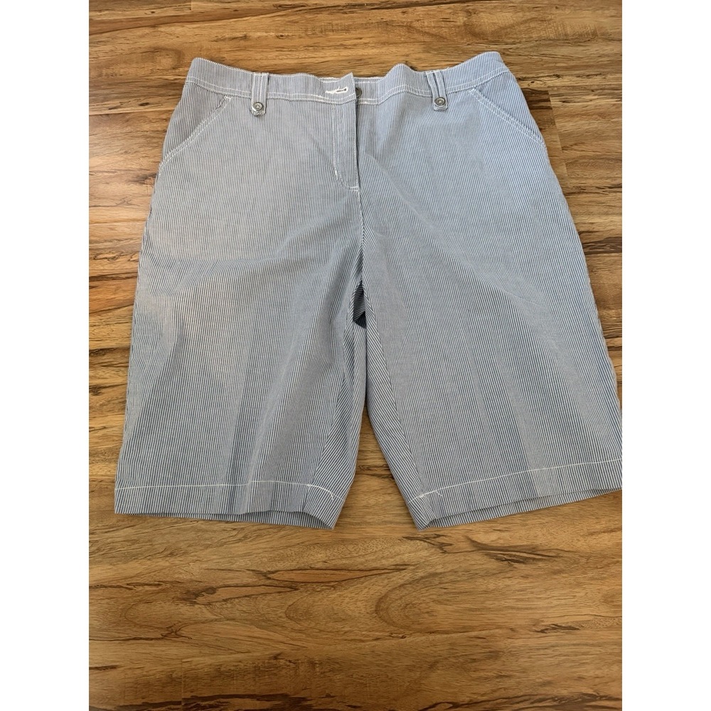 Karen Scott Blue White Pinstripe Bermuda Shorts Women's Size 12 Walking Golf